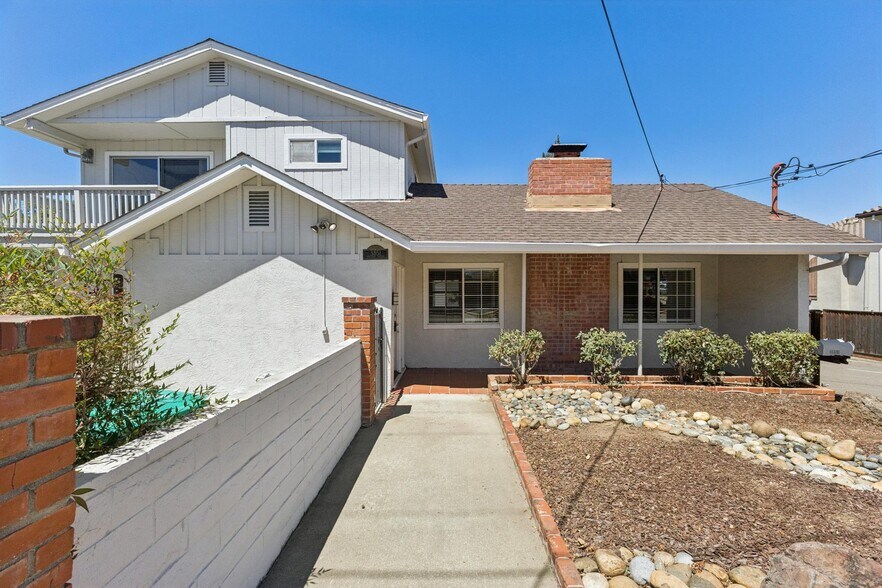 Primary Photo Of 3851 Vineyard Ave, Pleasanton Multifamily For Sale