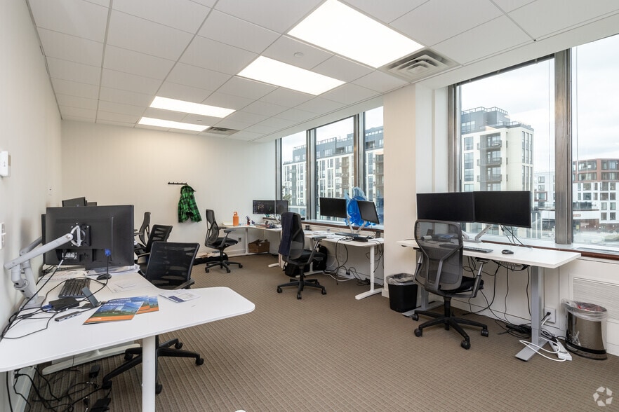 More Photos Of 3033 Excelsior Blvd, Minneapolis Medical For Lease