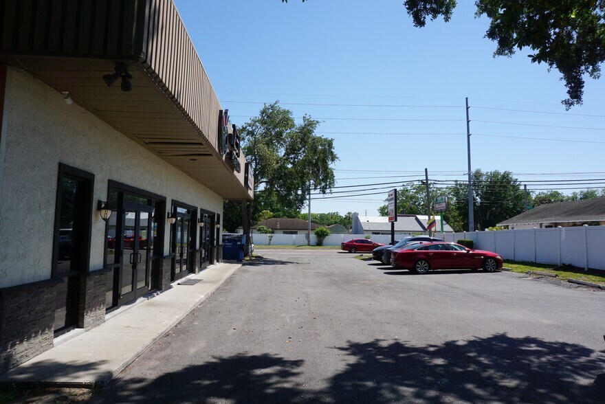 More Photos Of 3021 W Waters Ave, Tampa Restaurant For Sale