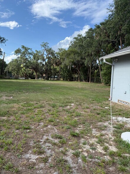 More Photos Of 1812 W 1st St, Sanford Office For Lease
