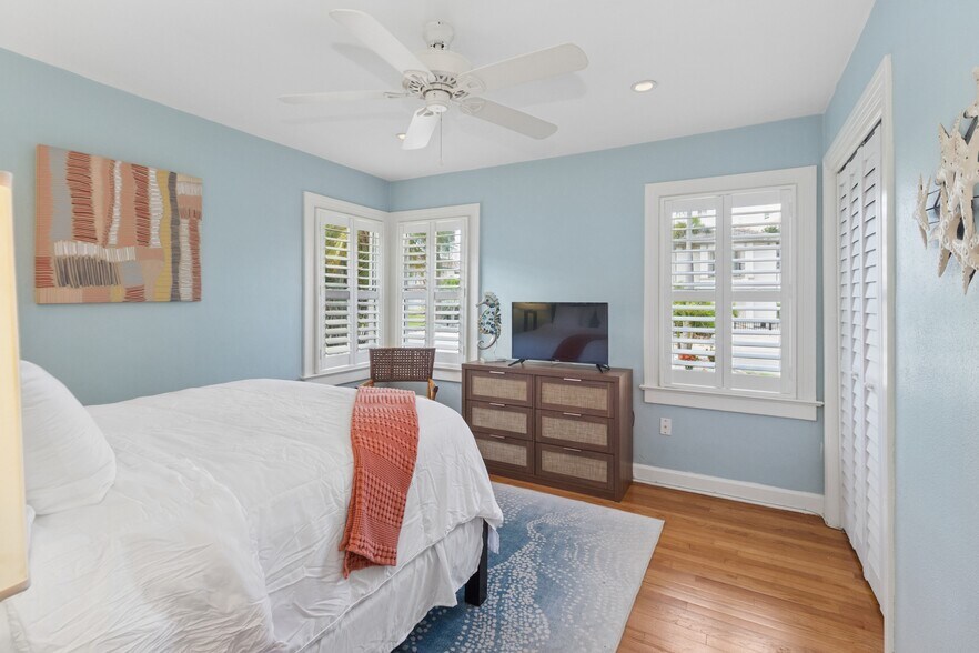 More Photos Of 110 Devon Dr, Clearwater Specialty For Sale