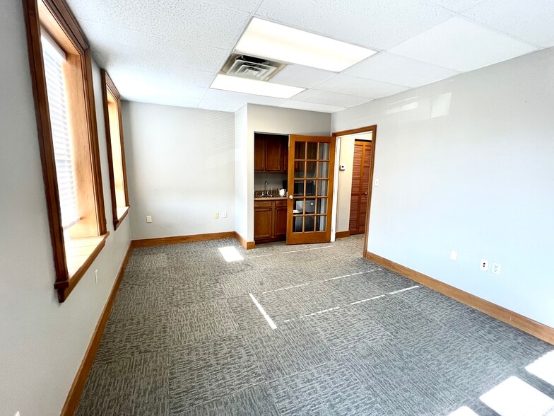 More Photos Of 11006 Reading Rd, Cincinnati Office For Lease