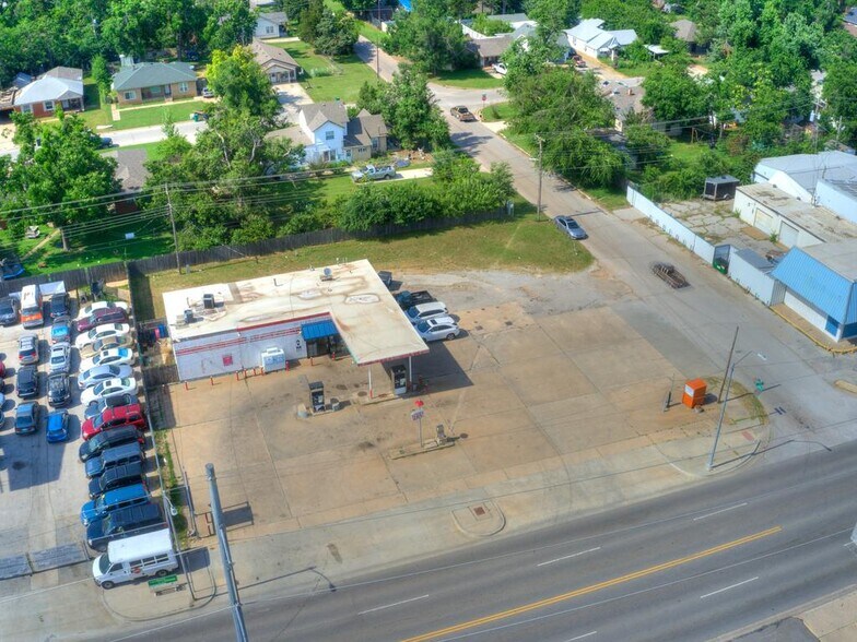 More Photos Of 3901 NW 10th St, Oklahoma City Convenience Store For Sale