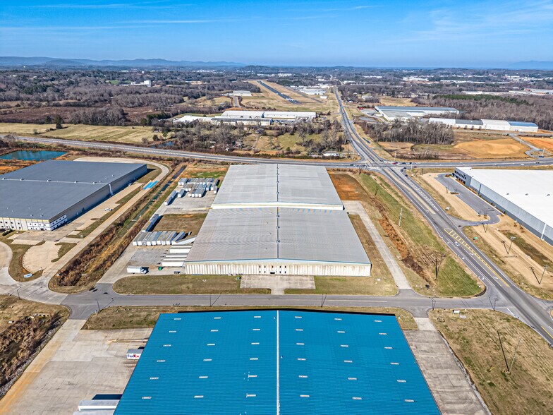 More Photos Of 103 Enterprise Dr SW, Calhoun Warehouse For Lease