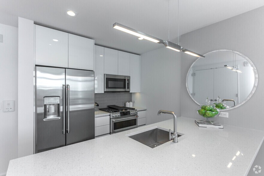 More Photos Of 199 2nd St, Mineola Apartments For Lease