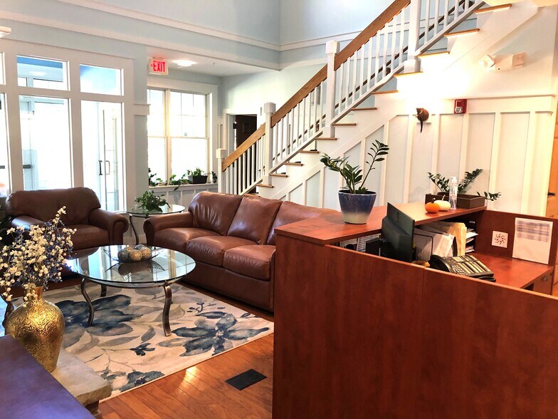 More Photos Of 400 Whitney Rd, Penfield Office For Lease