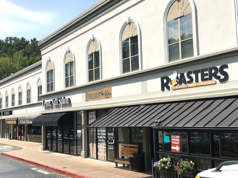 Primary Photo Of 2770 W Lenox Rd, Atlanta Unknown For Lease