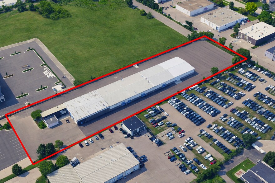 More Photos Of 21375 Telegraph Rd, Southfield Warehouse For Lease