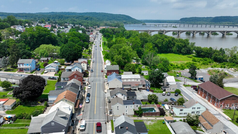 More Photos Of 601 S Front St, Wrightsville Specialty For Sale