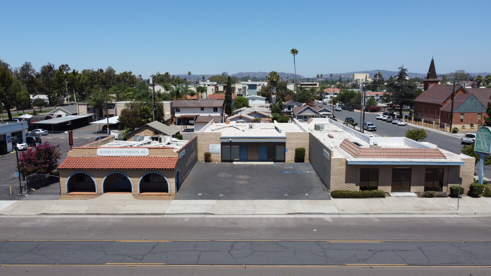 Primary Photo Of 400 W 5th Ave, Escondido Storefront For Sale