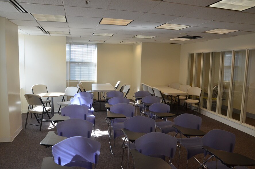 More Photos Of 1420 Columbia Rd NW, Washington Office For Lease