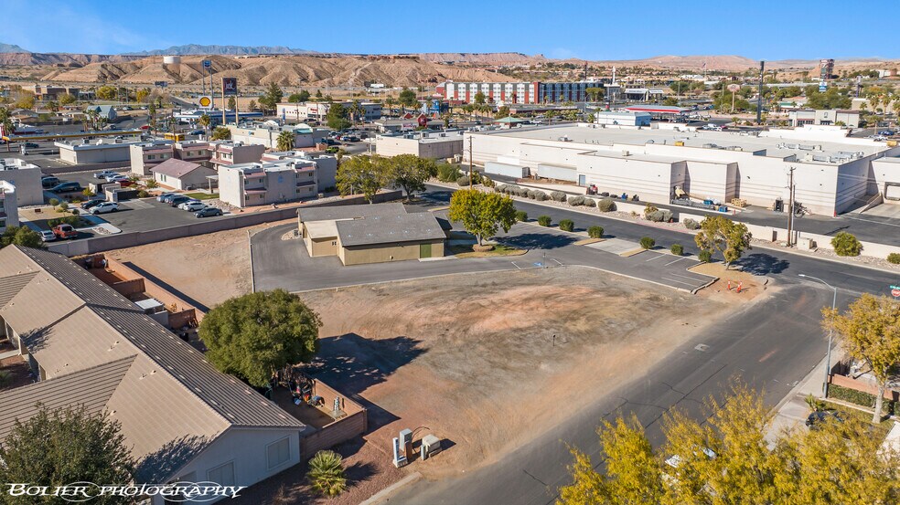 More Photos Of 320 E Old Mill Rd, Mesquite Office For Sale