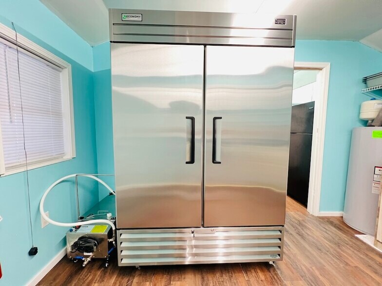 More Photos Of 128 Airport Rd, Jamestown General Retail For Sale