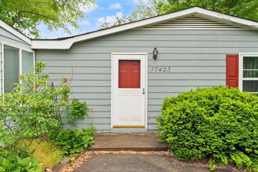 More Photos Of 17423 Wilson St, Dumfries Multifamily For Sale