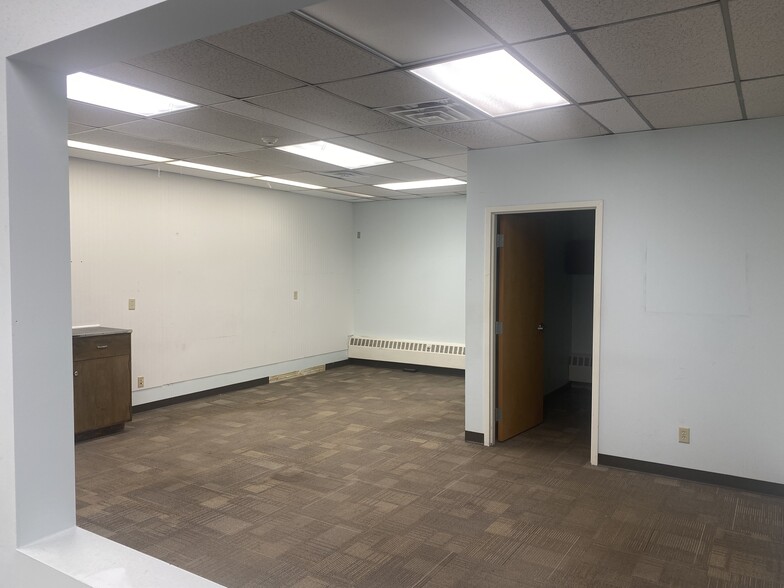 More Photos Of 3409 Genesee St, Buffalo Office For Sale
