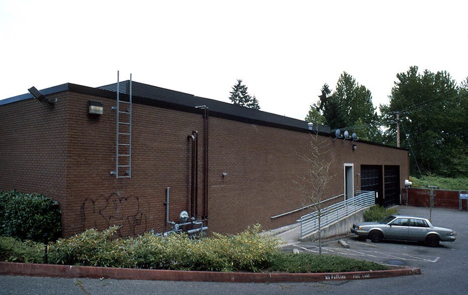 More Photos Of 3626 156th Ave SE, Bellevue Light Distribution For Lease