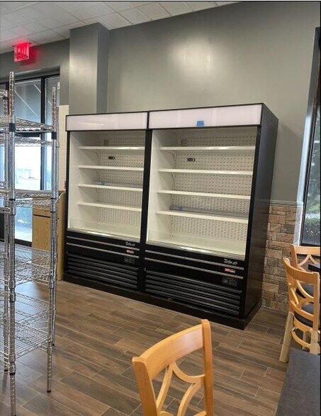 More Photos Of 1855 New Hwy, Farmingdale Warehouse For Lease