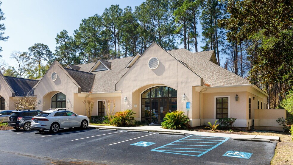 More Photos Of 70 N Main St, Hilton Head Island Office For Sale