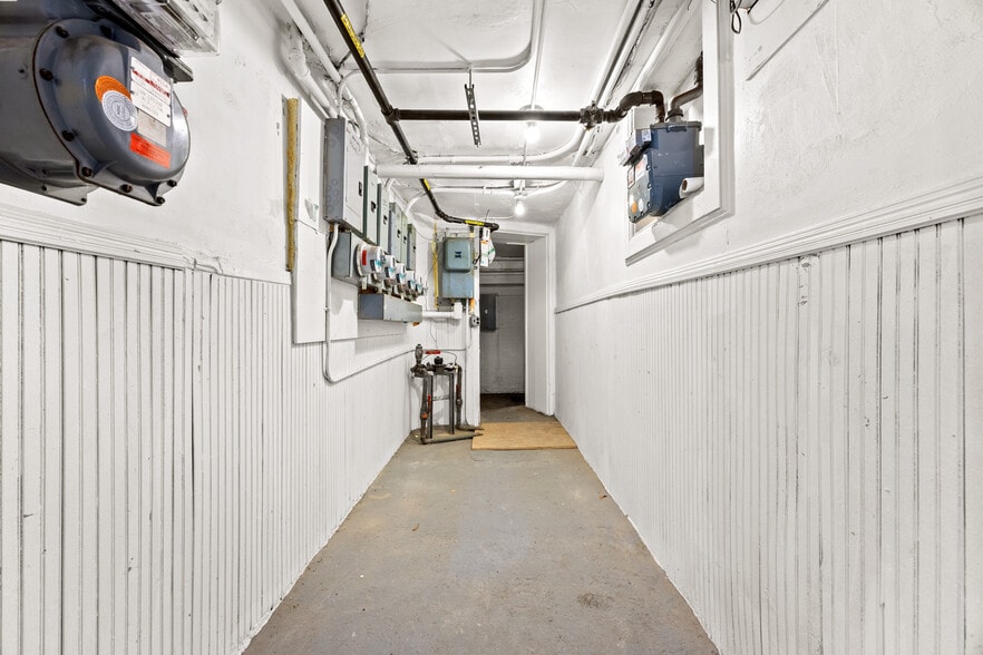 More Photos Of 311 W 78th St, New York Apartments For Sale