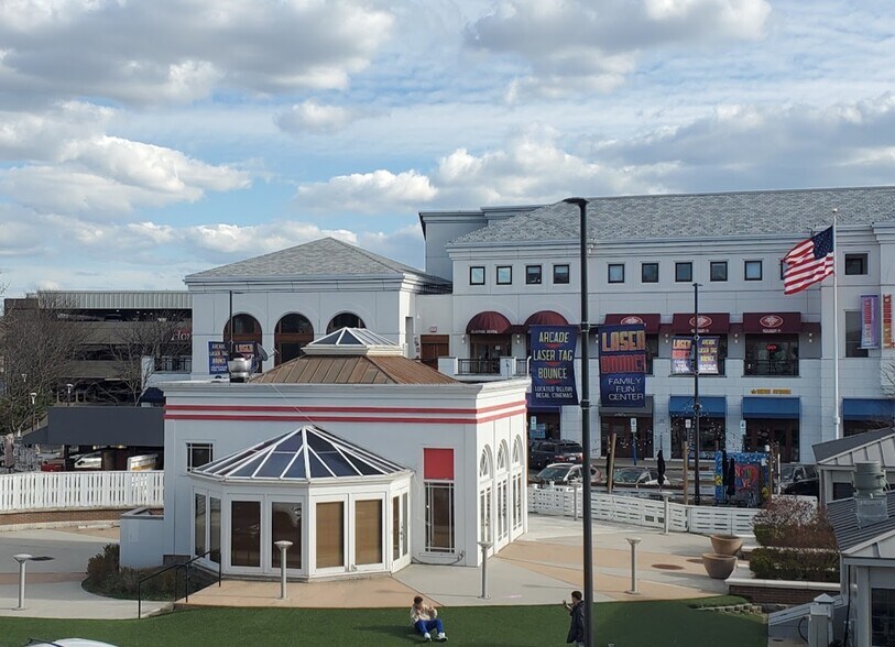 More Photos Of 8000 Cooper Ave, Glendale Unknown For Lease