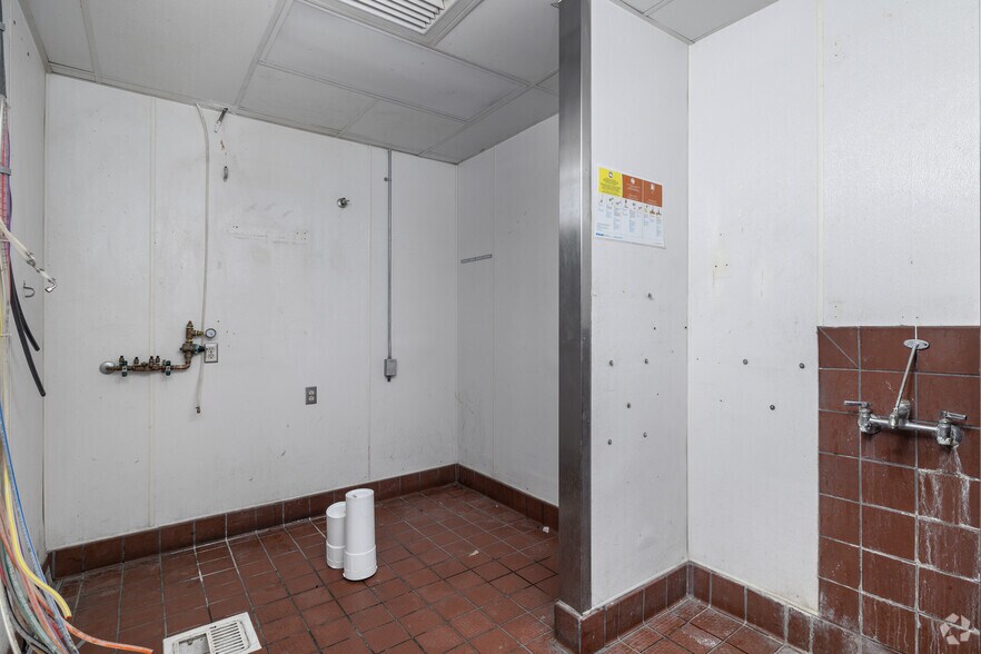 More Photos Of 725 S Palm Canyon Dr, Palm Springs Fast Food For Lease