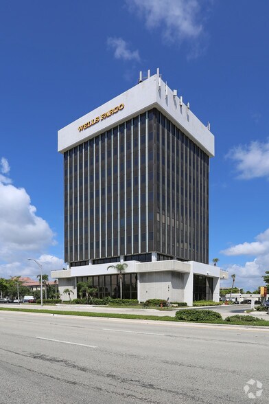 More Photos Of 4875 N Federal Hwy, Fort Lauderdale Office For Lease