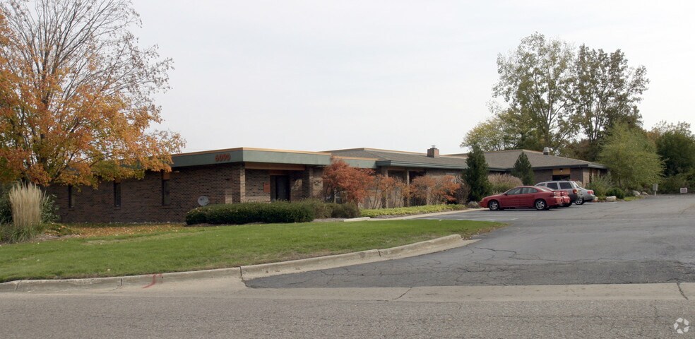 More Photos Of 6090 E Fulton St, Ada Office For Sale
