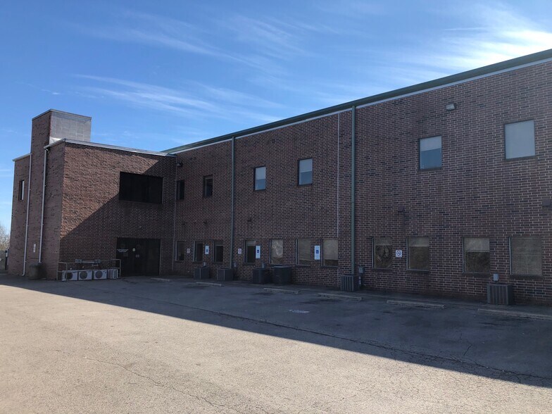 More Photos Of 2720 Shepherd Of The Hills Expy, Branson Office For Lease