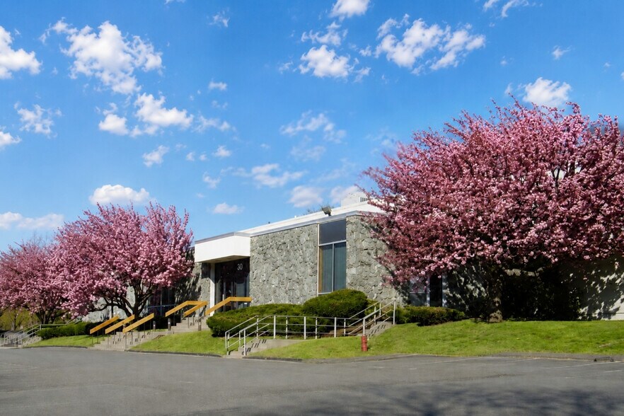 Primary Photo Of 30 Nutmeg Dr, Trumbull Research And Development For Lease