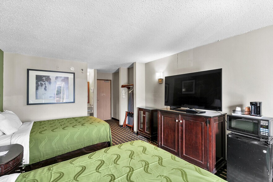 More Photos Of 155 Vulcan Rd, Birmingham Hotel For Sale