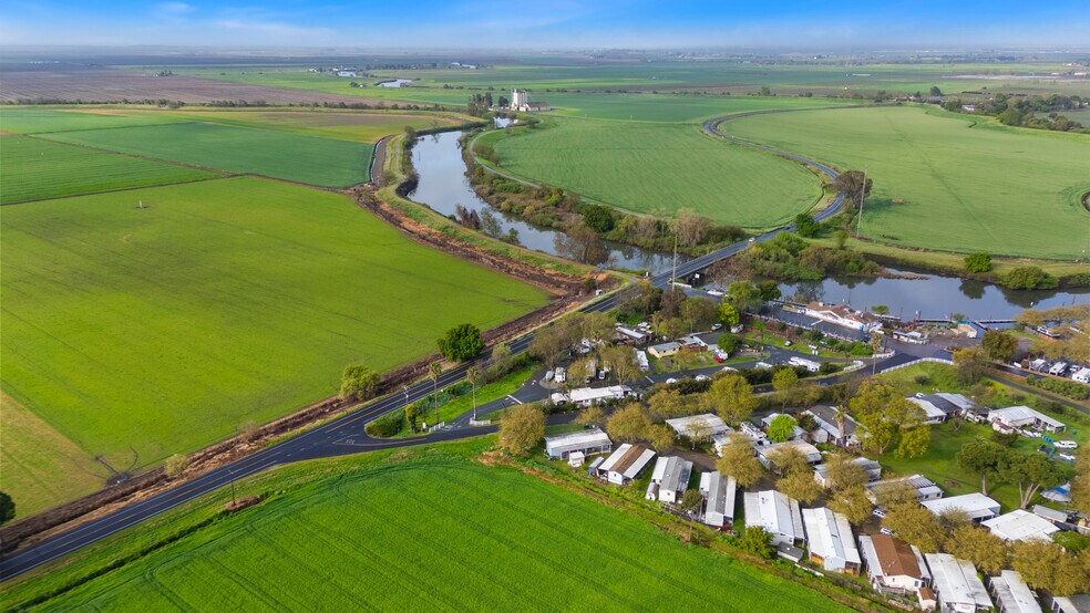More Photos Of 13955 W Walnut Grove Rd, Walnut Grove Manufactured Housing Mobile Home Park For Sale