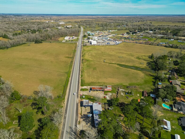 More Photos Of 4310 N Main St, Liberty Convenience Store For Sale