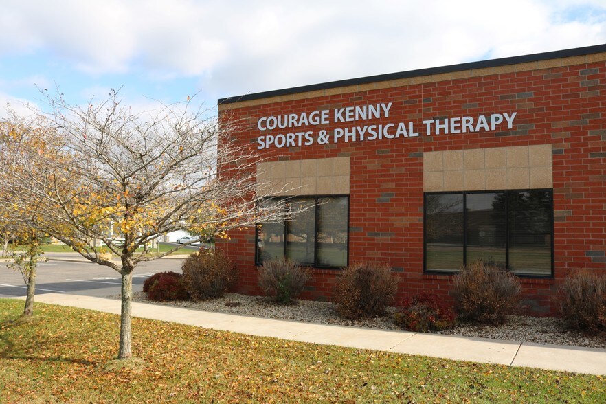 More Photos Of 8811 92nd St S, Cottage Grove Office For Lease
