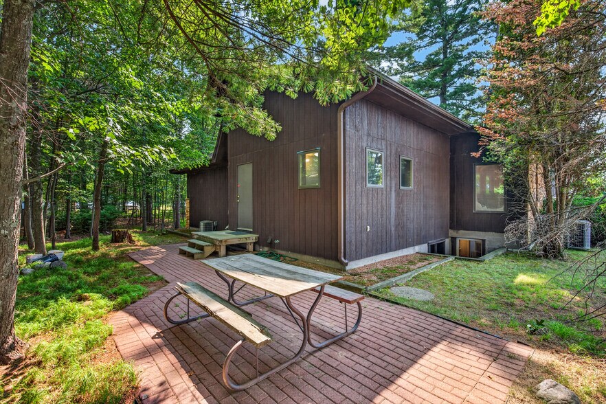 More Photos Of 9758 W Lake Ave, Minocqua Medical For Sale