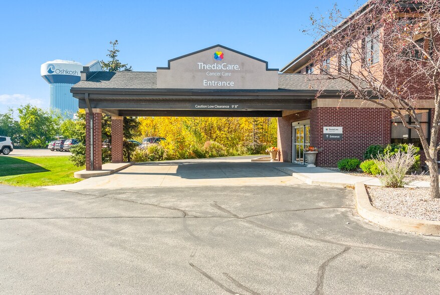 More Photos Of 491 S Washburn St, Oshkosh Office For Sale