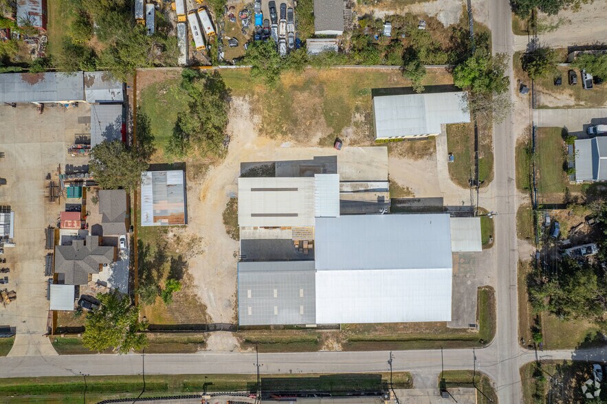 More Photos Of 11601 McKinley St, Houston Manufacturing For Sale