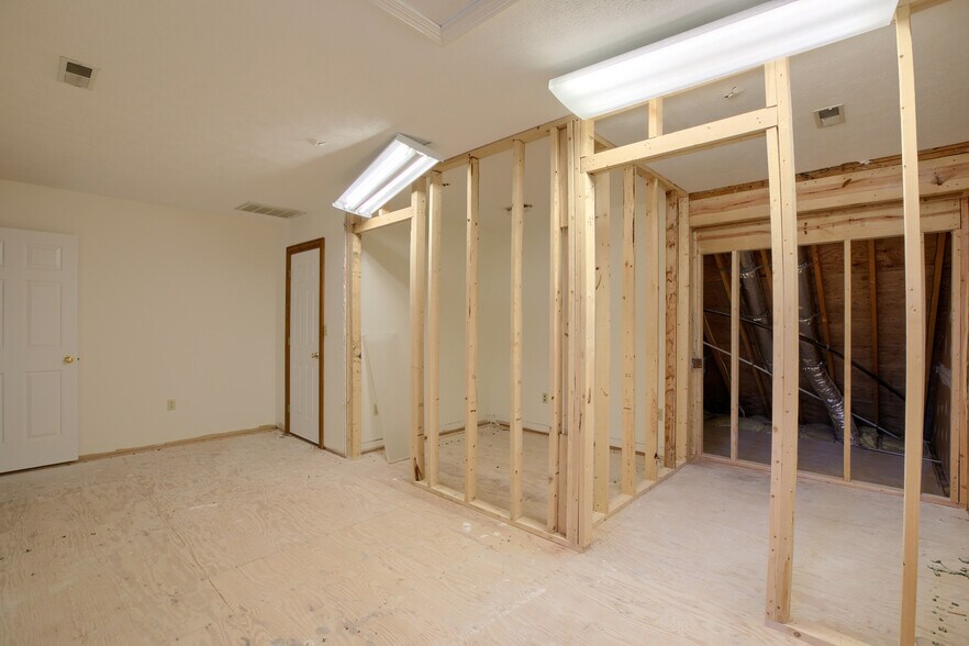 More Photos Of 7188-7196 Chapman Dr, Hayes Office For Sale