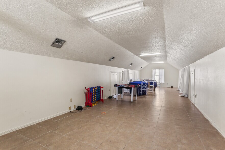 More Photos Of 1420 Fourth St, Westwego Daycare Center For Lease