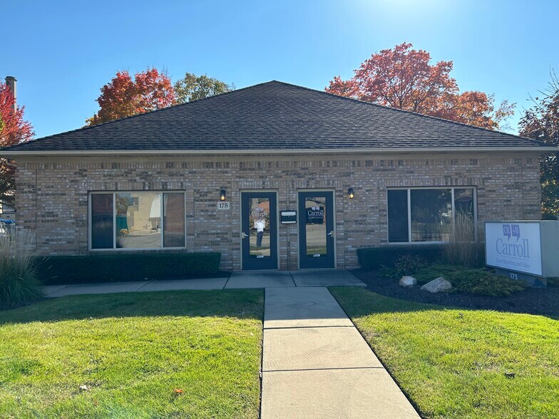 More Photos Of 175 Cass Ave, Mount Clemens Office For Sale