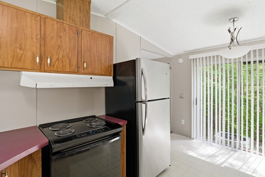 More Photos Of 759 Hillvale Rd, Andersonville Manufactured Housing Mobile Home Park For Sale