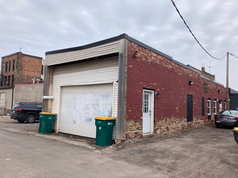 More Photos Of 1925 W Superior St, Duluth Storefront For Sale