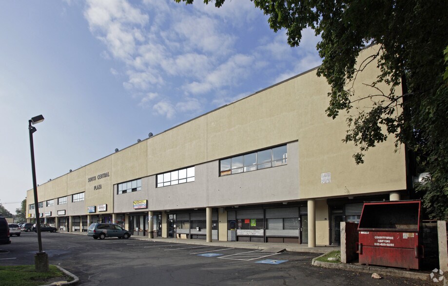 More Photos Of 310 Roosevelt Ave, Spring Valley Freestanding For Lease