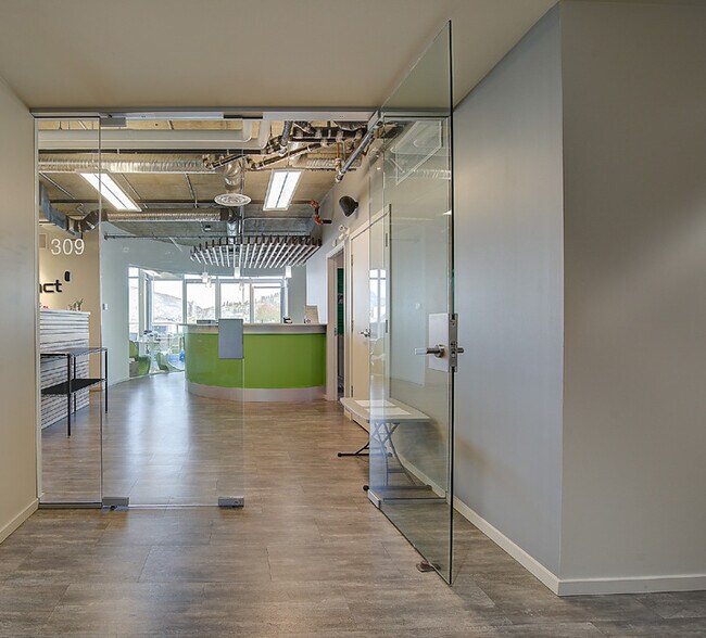 More Photos Of 1290 St Paul St, Kelowna Apartments For Sale