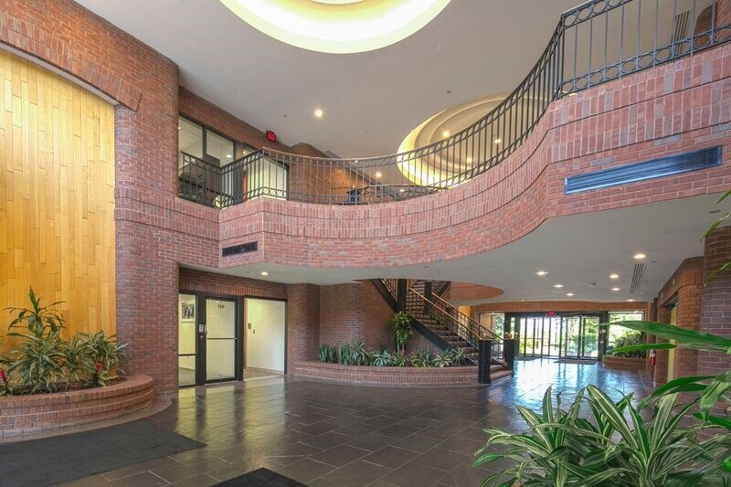 More Photos Of 21400 Ridgetop Cir, Dulles Office For Lease