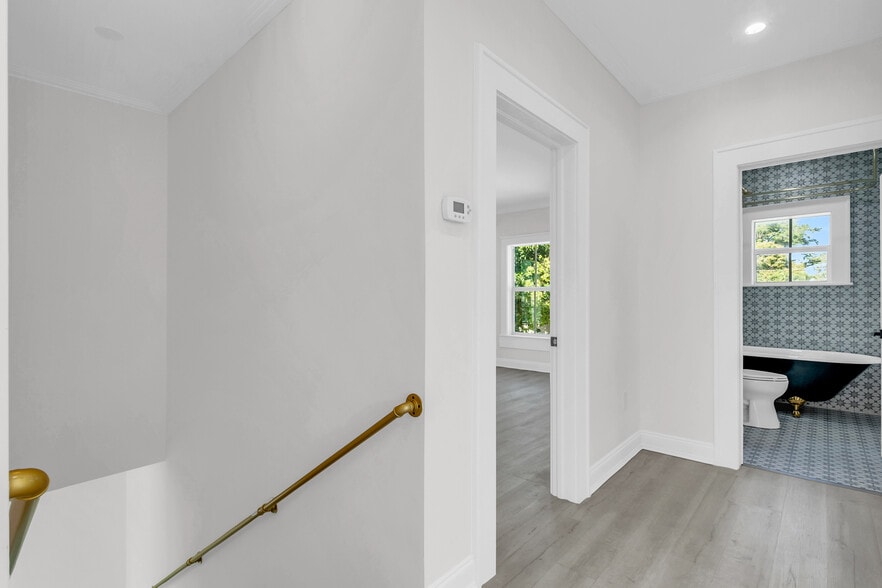 More Photos Of 563 NE 67th St, Miami Medical For Lease