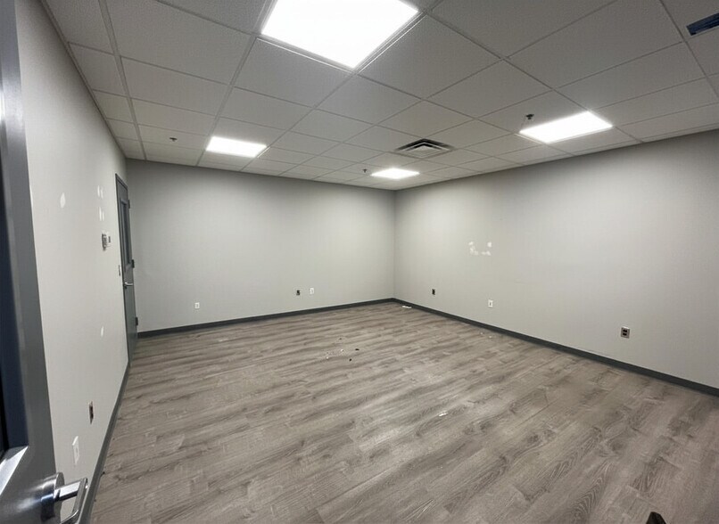 More Photos Of 3366 Marshall Ln, Bensalem Warehouse For Lease