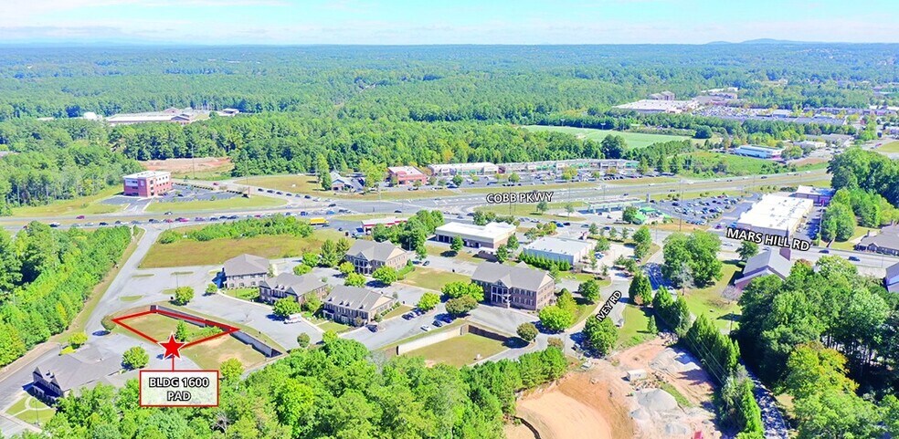 More Photos Of 4900 Ivey Rd, Acworth Office For Sale