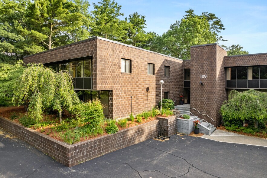 More Photos Of 189 Wells Ave, Newton Office For Lease
