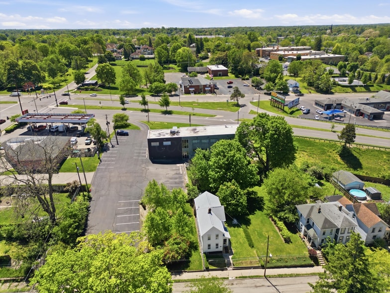 More Photos Of 1240 E Main St, Springfield Office For Sale