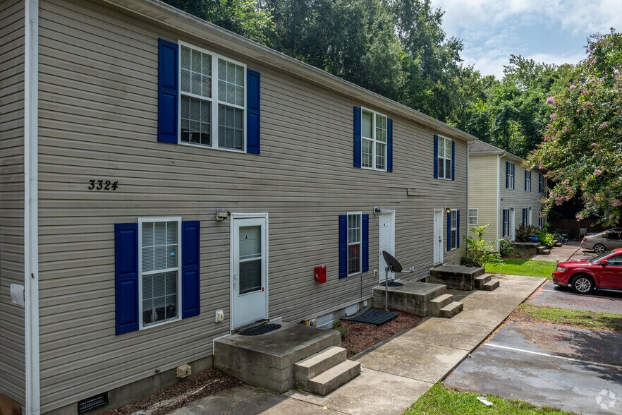 More Photos Of 3300-3328 Beck St, Greensboro Apartments For Sale